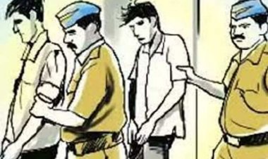 धारदार हथियार लहराकर लोगों को धमकाने वाला दो बदमाश पकड़ाया