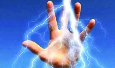 तिरंगा अभियान के दौरान बड़ा हादसा, करंट की चपेट में आने से निगम कर्मचारी की मौत