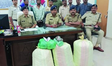 दुर्ग पुलिस बड़ी कार्रवाई, क्वोडा कार में 38 किलो 2.50 लाख का गांजा ले जाते दो गिरफ्तार