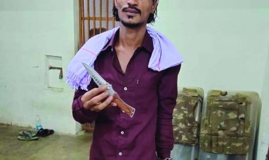 चाकू के साथ आरोपी गिरफ्तार