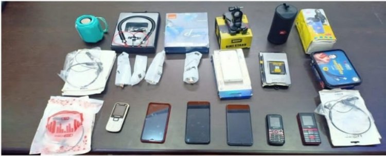 मोबाईल रिपेयर दुकान में चोरी करने वाला 1 अपचारी बालक को वैशाली नगर पुलिस ने किया गिरफ्तार