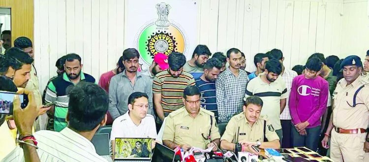 महादेव बुक और रेडी अन्ना बुक के 11 सटोरियों को रायपुर पुलिस ने पकड़ा, आरोपियों में अधिकतर दुर्ग जिले के कई युवा भी हैं शामिल