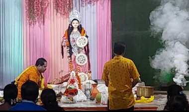 धूमधाम से मनाई गई कोजागरी लक्ष्मी पूजा