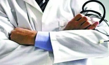 मरीज से पैसे लेने वाले सरकारी डॉक्टर और वार्ड बॉय सस्पेंड