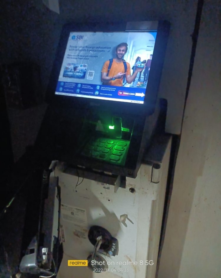 भिलाई: SBI ATM में तोड़फोड़ कर रुपए निकालते एक आरोपी रंगे हाथों गिरफ्तार