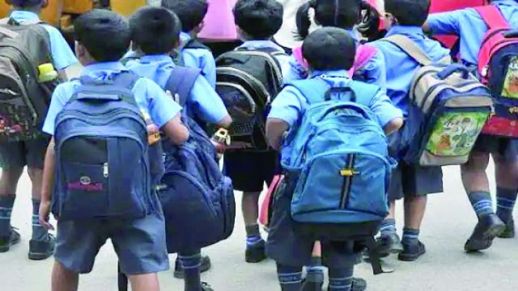 प्राइमरी  स्कूलों में कल से ताला, वायु प्रदूषण के आगे बेबस हुई दिल्ली सरकार