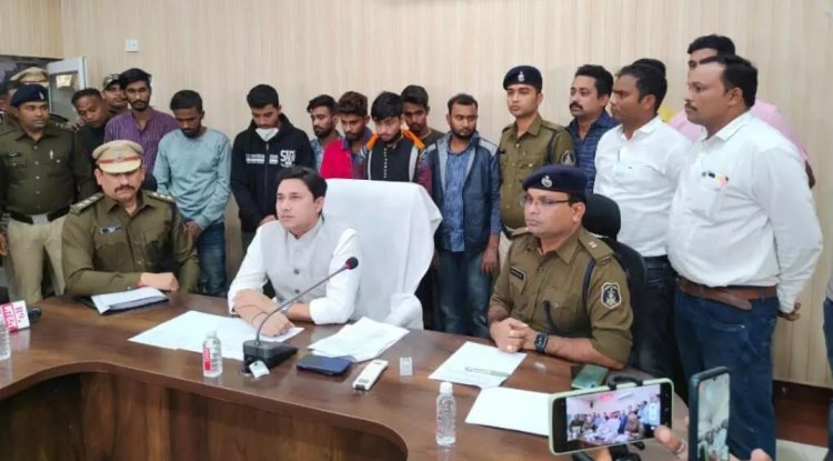 छत्तीसगढ़ में ऑनलाइन ठगी के मामले में बंगाल की कॉल सेंटर से 22 गिरफ्तार