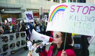 ईरान में प्रदर्शन रोकने के लिए 1200 छात्रों को दे दिया गया खाने में जहर!