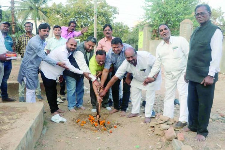 अब सोलर लाइट से जगमगाएगा भिलाई का स्मृतिनगर