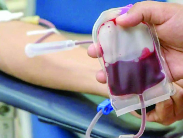बढ़ते मरीजों के बीच चीन में खून के लिए हाहाकार