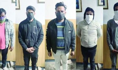 दिल्ली के कंझावला केस में सनसनीखेज खुलासा: हादसे के वक्त स्कूटी पर अकेली नहीं थी युवती, साथ में थी एक और लड़की