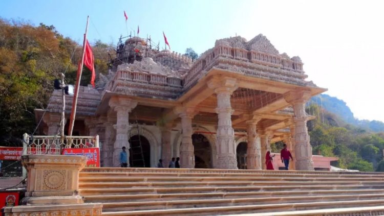 डोंगरगढ़ बमलेश्वरी मंदिर में तेंदुए ने दी दस्तक, भक्तों के लिए अलर्ट जारी