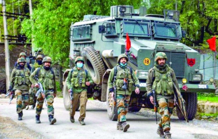 सुरक्षाबलों ने कश्मीरी पंडित के हत्यारे आतंकी को किया ढेर
