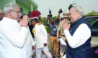 विधानसभा पहुंचे राज्यपाल विश्वभूषण हरिचंदन का सीएम भूपेश बघेल ने किया स्वागत