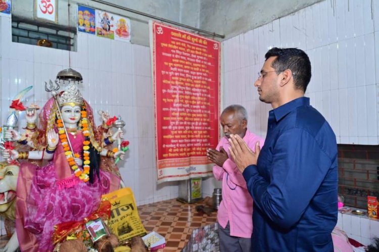 भिलाईवासियों की सुख-शांति और खुशहाली के लिए विधायक ने मंदिर में प्रज्ज्वलित किए मनोकामना ज्योति कलश