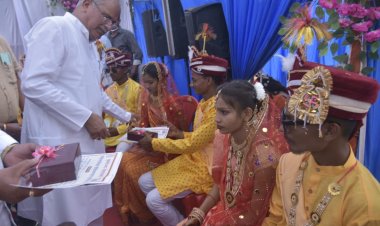 मुख्यमंत्री भूपेश बघेल ने दाम्पत्य जीवन में प्रवेश करने वाले 16 जोड़ों को दिया आशीर्वाद