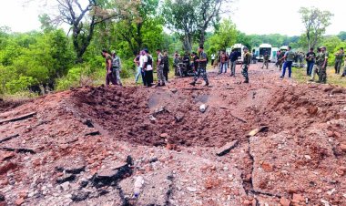 नक्सली हमले में 10 जवान सहित 11 शहीद