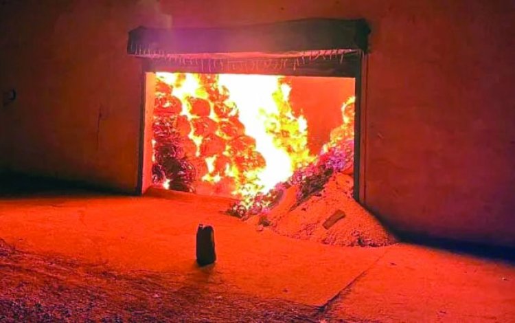 राइसमिल में लगी भीषण आग, मशीनों सहित धान व चावल जलकर खाक