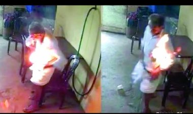 बुजुर्ग के जेब में फटा मोबाइल