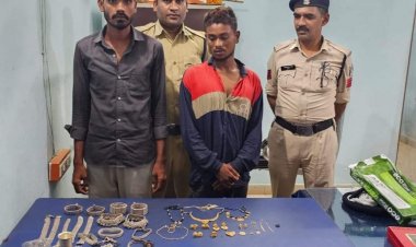 शिक्षक के घर चोरी करने वाले दो चोर गिरफ्तार