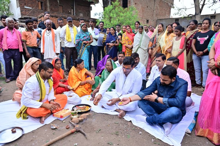 विधायक देवेंद्र यादव ने दी सौगात, वार्ड 43 और 44 में होंगे कई निर्माण कार्य