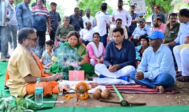 98 लाख की लागत से सेक्टर 4 में होगा सौदर्यीकरण, विधायक श्री यादव और महापौर नीरज पाल ने किया भूमिपूजन, सेक्टर 10 में भी होगा 70 लाख की लागत से सौदर्यीकरण 