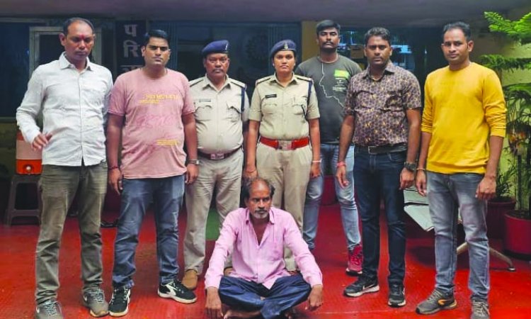 पीपल पेड़ के नीचे बेच रहा था नशीली गोली, 912 कैप्सुल के साथ मध्यप्रदेश का युवक दुर्ग में पकड़ा गया