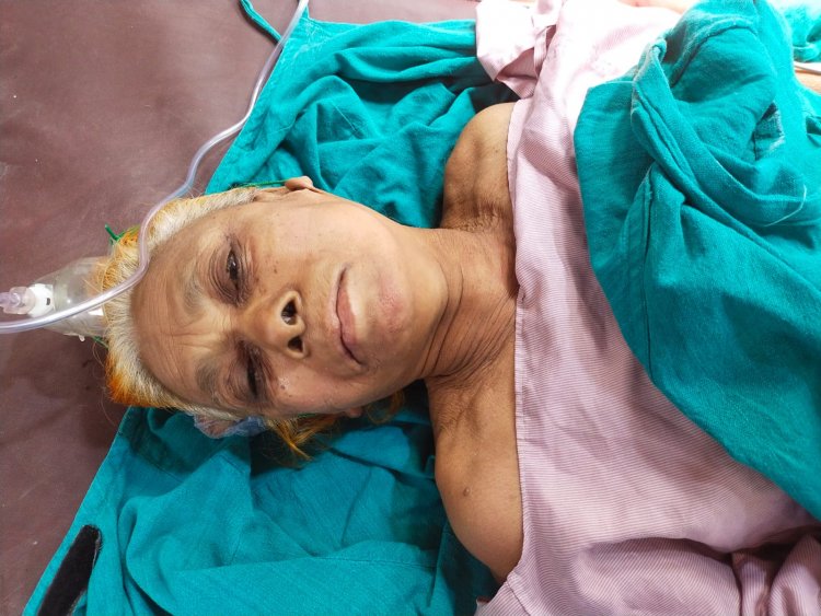 जिला अस्पताल में 80 वर्षीय बुजुर्ग की लंबर स्पाइन का हुआ सफल ईलाज