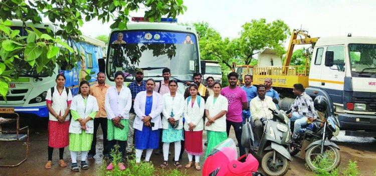 मुख्यमंत्री शहरी स्लम स्वास्थ्य योजना: तीन सूत्रीय मांगों को लेकर मोबाइल मेडिकल यूनिट के कर्मचारी हड़ताल पर, दुर्ग जिले में भी पड़ा इसका असर