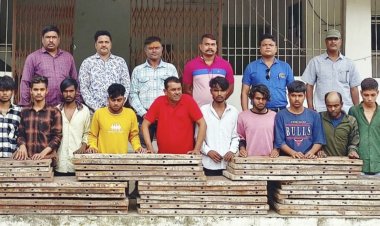 सुरंग का इस्तेमाल कर भिलाई इस्पात संयंत्र में चोरी करने वाले तीन नाबालिग सहित 10 आरोपी गिरफ्तार