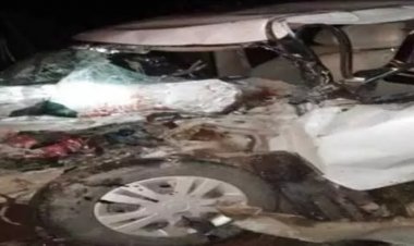 कार और ट्रक की भिड़ंत में मां बेटी की दर्दनाक मौत