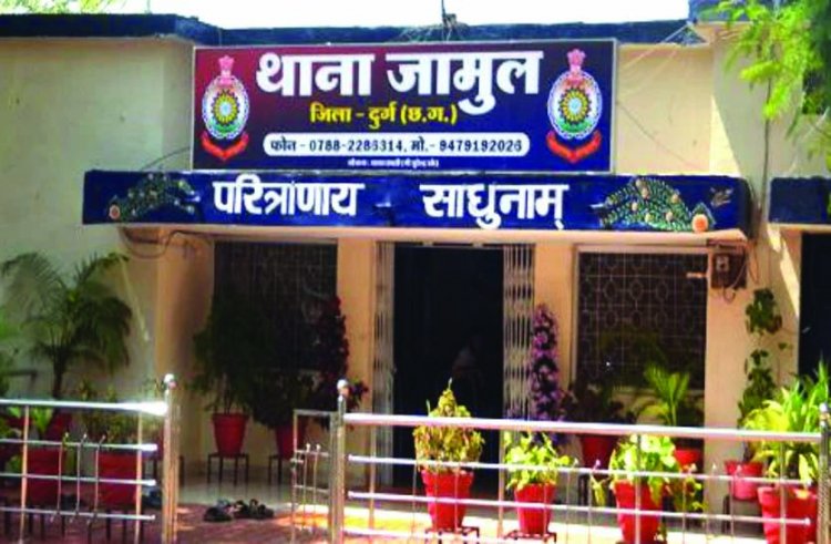 घर पर मिली महिला की लाश, नाक व मुंह से बह रखा था खून, जांच में जुटी पुलिस