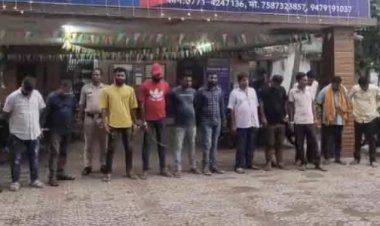 3.70 लाख नकदी समेत 20 जुआरी गिरफ्तार