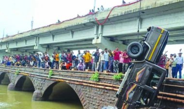 शिवनाथ नदी में वाहन गिरने से 4 नहीं, 5 लोगों की हुई मौत, एक और लापता बच्ची की तलाश जारी, सभी मृतकों की हुई पहचान