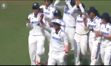 भारतीय विमेंस क्रिकेट टीम ने पहली बार इंग्लैंड को हराया