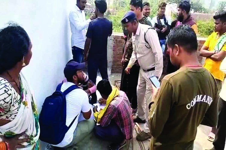 बच्चे और मजदूर की गई थी जान, खुला था ट्रांसफार्मर का गेट, पुलिस ने विद्युत विभाग, मकान मालिक और ठेकेदार को भेजा नोटस