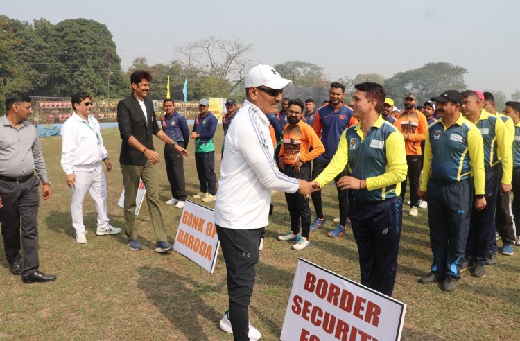 सीमा सुरक्षा बल द्वारा क्रिकेट टूर्नामेन्ट रक्षक ट्रॉफी का भिलाई में आयोजन