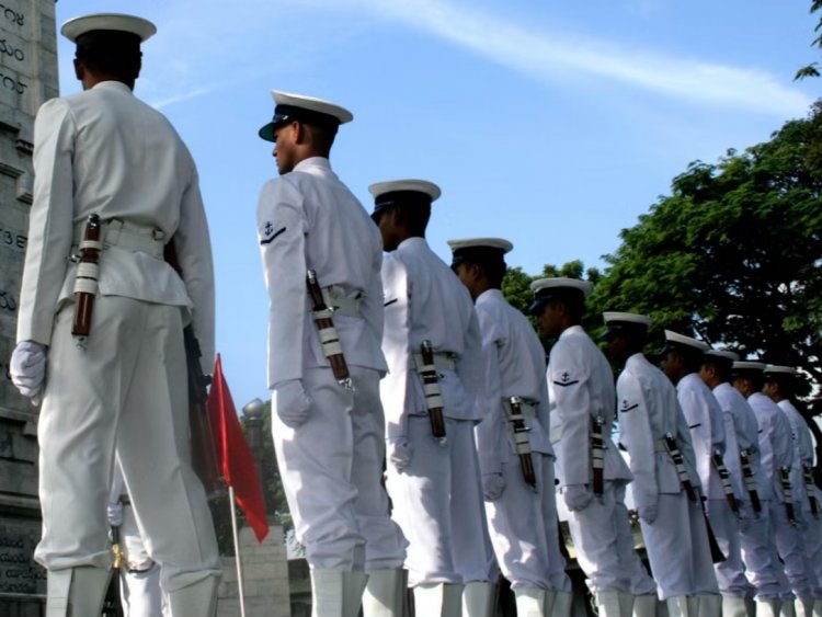 करत में भारतीय नौसेना के 8 पूर्व कर्मियों को दी गई मौत की सजा पर लगी रोक