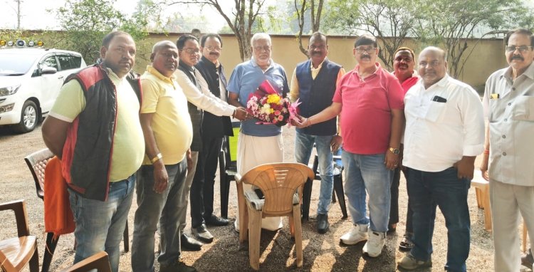 भिलाई इस्पात मजदूर संघ ने पूर्व मंत्री को टाऊनशिप में हाफ बिजली बिल योजना का लाभ दिलाने जताया आभार 