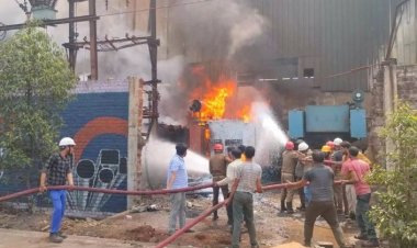 VIDEO उरला में लगे बिजली ट्रासफ़ॉर्मर में लगी आग