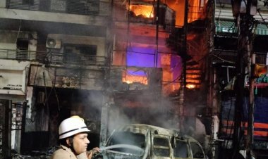 बेबी केयर सेंटर में लगी भीषण आग, 7 नवजात बच्चों की मौत, फोटो में देखे कैसे बचाए गए दूसरे नवजातों को