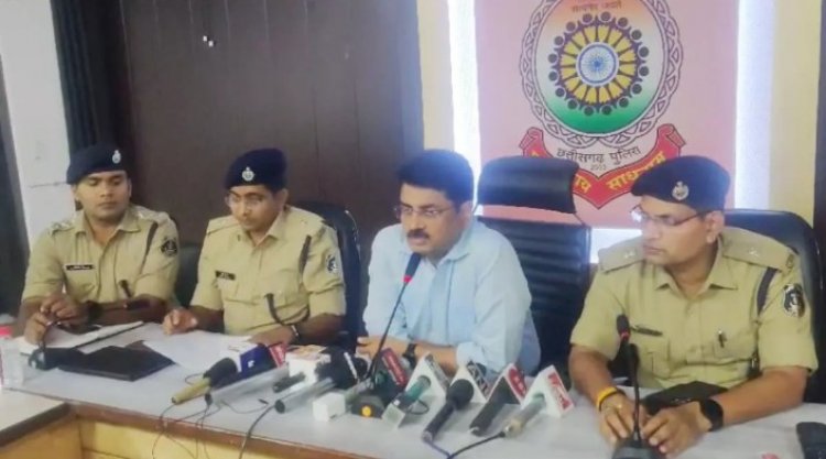 पुलिस आरक्षक के इशारे पर होता था मवेशी तस्कर, SP ने किया निलंबित