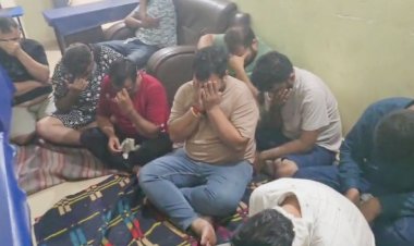 जुआ खेलते 9 जुआरी गिरफ्तार, 6 लाख 85 हजार रुपए कैश जब्त