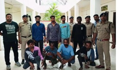 गुंडागर्दी करने वाले 8 गिरफ्तार