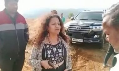 पुणे पुलिस ने ट्रेनी IAS पूजा खेडकर की मां को किया गिरफ्तार, मामला पिस्तौल लहराने का