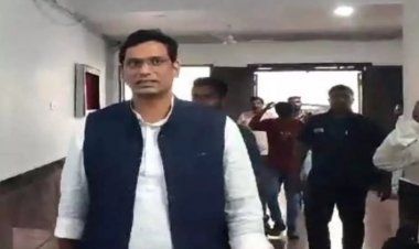 बलौदाबाजार हिंसा: तीन नोटिस के बाद विधायक देवेंद्र यादव पहुंचे एसपी दफ्तर