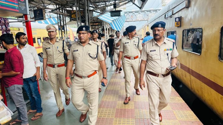 दुर्ग पुलिस और GRP ने की सरप्राइस चेकिंग, संदिग्ध व्यक्तियों से थाने में की गई पूछताछ