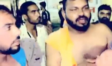 VIDEO: शराबी कार चालक ने स्कूटी को ठोकने के बाद 1 किलोमीटर तक घसीटा, पब्लिक ने जमकर की धुनाई