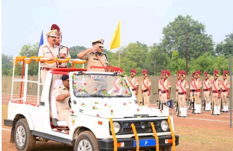 राज्य पुलिस समेत सभी सुरक्षाबलों के प्रशासनिक इकाई के मेरूदंड होते हैं ट्रेड आरक्षक - आईजी गर्ग