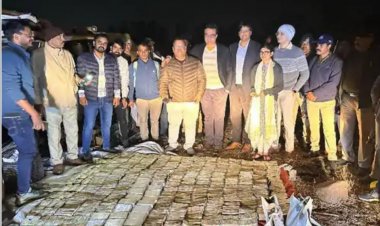 लावारिस कार से 45 करोड़ का सोना और 10 करोड़ रुपए कैश बरामद, देखें VIDEO